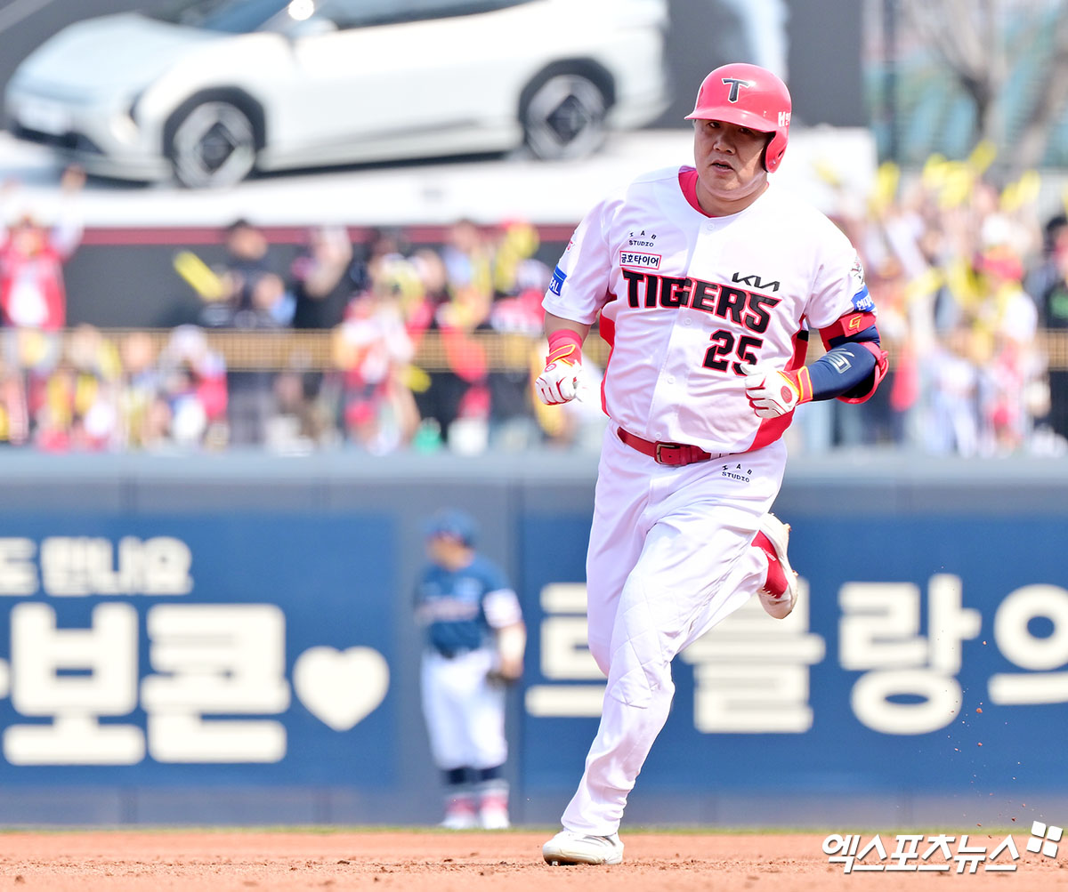 KIA 타이거즈 외야수 이우성이 지난 20일 수원 KT 위즈전까지 2025 시즌 타율 0.230(122타수 28안타) 2홈런 10타점 OPS 0.692로 부진에 빠져 있다. 사진 엑스포츠뉴스 DB