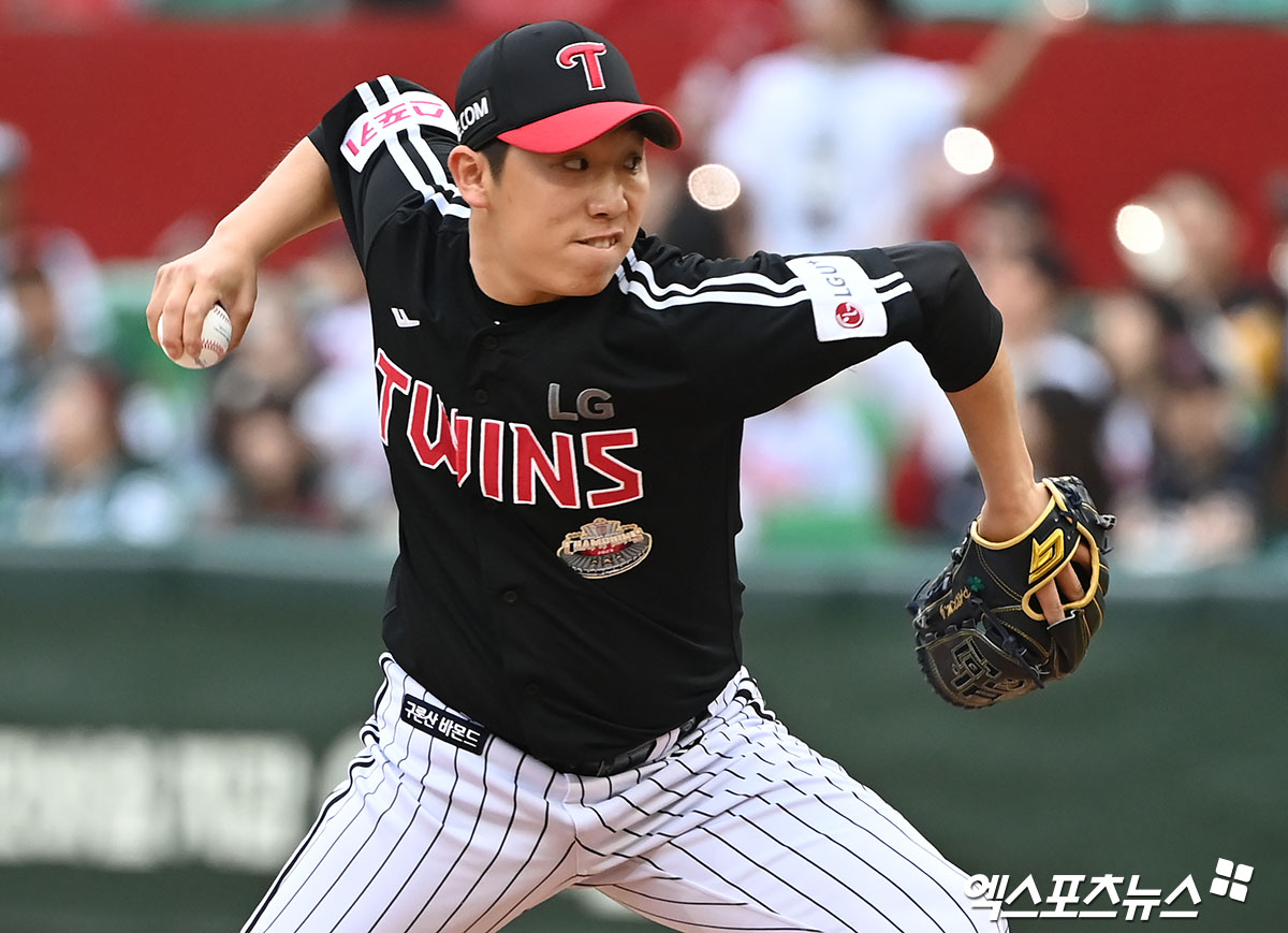 LG 투수 박명근은 지난 20일 사직구장에서 열린 '2025 신한 SOL Bank KBO 리그' 롯데와 주중 3연전 첫 번째 경기에서 구원 등판했다. 6회말 무사 만루 위기를 이겨내며 팀 승리에 힘을 보탰다. 엑스포츠뉴스 DB