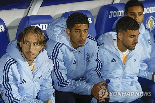 레알 마드리드가 22일(한국시간) 공식 홈페이지를 통해 모드리치가 국제축구연맹(FIFA) 클럽 월드컵을 끝으로 구단을 떠난다고 발표했다. 연합뉴스