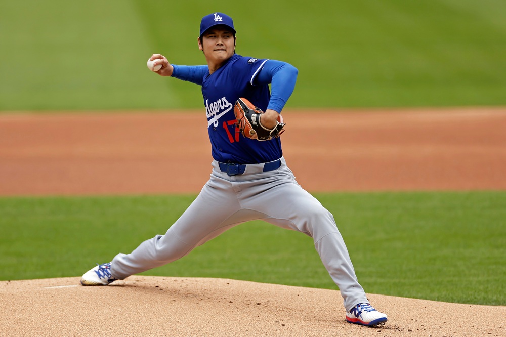 LA 다저스 오타니 쇼헤이가 지난 26일 팔꿈치 수술 후 첫 라이브 피칭에 임하고 있다. AP 연합뉴스