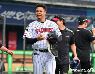 에르난데스 '잠실에 등장한 반가운 얼굴'[포토]