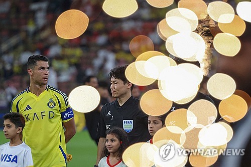 프랑스 매체 '풋메르카토'가 28일(한국시간) 새로운 도전을 예고한 호날두가 사우디프로리그 명문 팀 알힐랄의 제안을 받았다고 보도했다. 연합뉴스