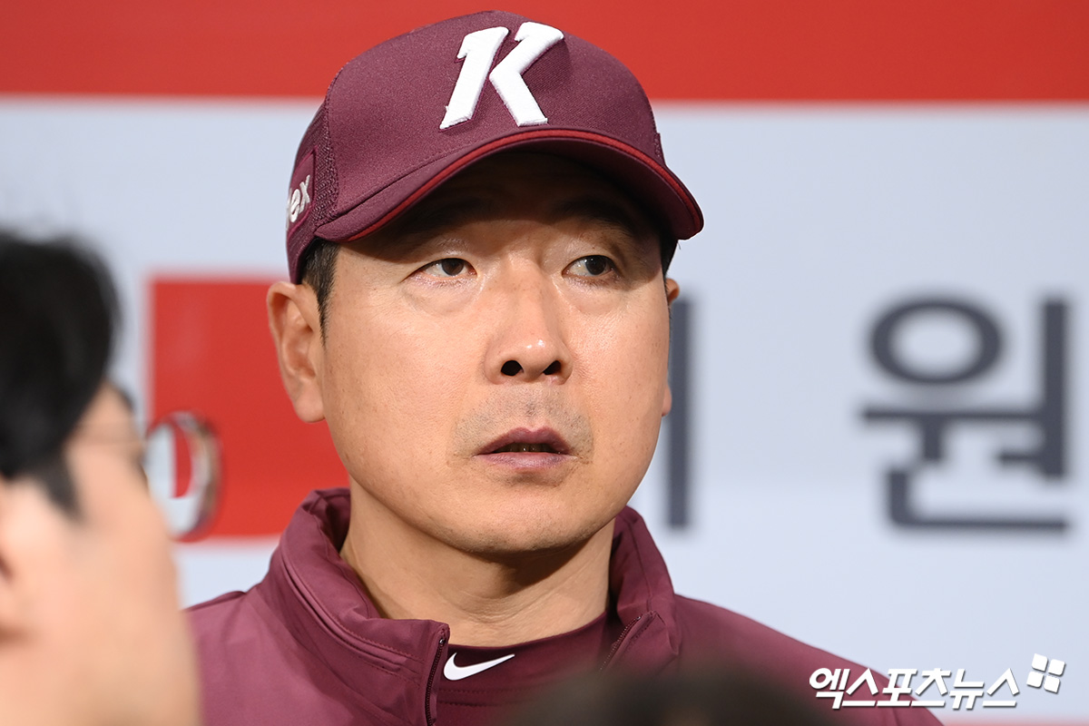 홍원기 키움 히어로즈 감독이 1일 서울 고척스카이돔에서 열리는 2025 신한 SOL Bank KBO리그 두산 베어스와의 팀 간 8차전에 앞서 전날 게임 퇴장 상황에 대해 설명했다. 사진 엑스포츠뉴스 DB