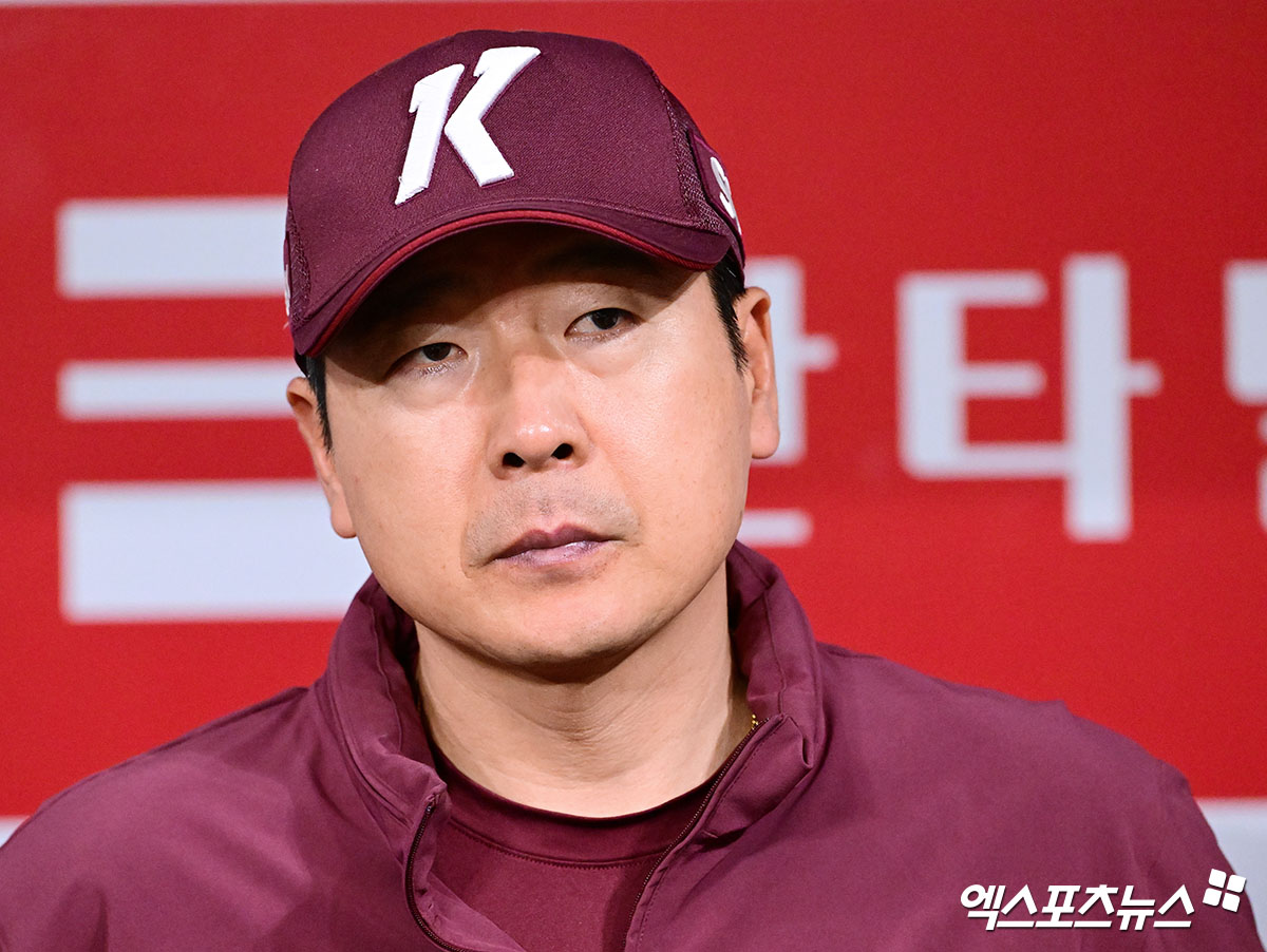 홍원기 감독이 이끄는 키움 히어로즈가 지난 6월 1일 고척 두산 베어스전에서 1-0 승리를 거두고 2연승과 함께 주말 3연전 위닝 시리즈를 챙겼다. 사진 김한준 기자