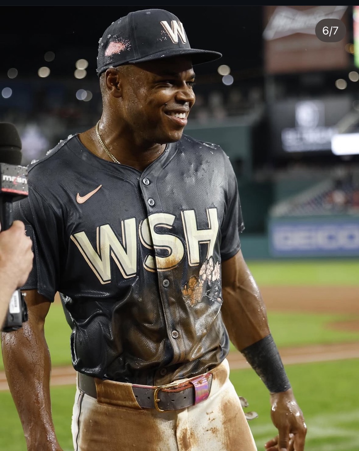 키움 히어로즈가 5일 단기 대체 외국인 선수로 미국 출신 우투우타 외야수 스톤 개랫을 영입했다. 기존 외인타자 루벤 카디네스는 지난달 31일 두산 베어스전에서 우측 팔꿈치 통증을 호소하면서 전력에서 이탈했다. 연합뉴스