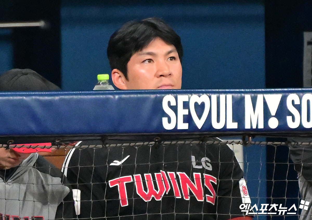 LG 트윈스 내야수 오지환이 9일 1군 엔트리에서 말소됐다. 타율 1할대 추락 위기에 직면한 오지환은 이천 2군으로 내려가 타격 재조정에 나선다. 엑스포츠뉴스 DB