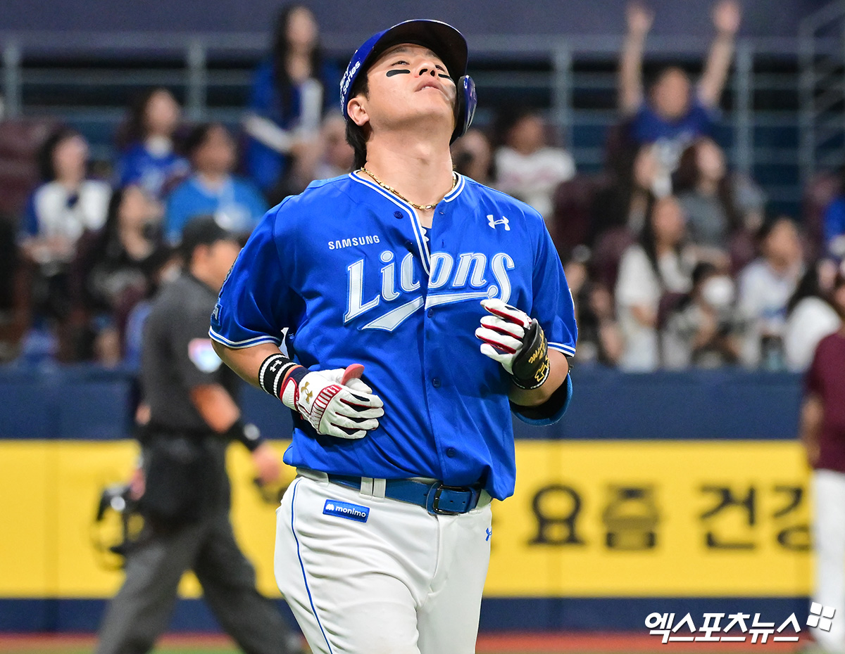 삼성 라이온즈 강민호가 올해 정규시즌 경기에 출전해 타격 후 아쉬워하고 있다. 엑스포츠뉴스 DB