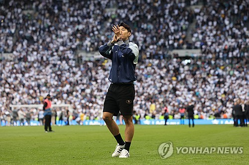 영국 매체 '더선'이 12일(한국시간) 프리미어리그 세 팀이 제이든 산초 영입을 두고 경쟁하고 있다고 보도했다. 산초는 지난 2024-2025시즌 첼시 임대를 마치고 맨체스터 유나이티드로 복귀한 상태다. 연합뉴스