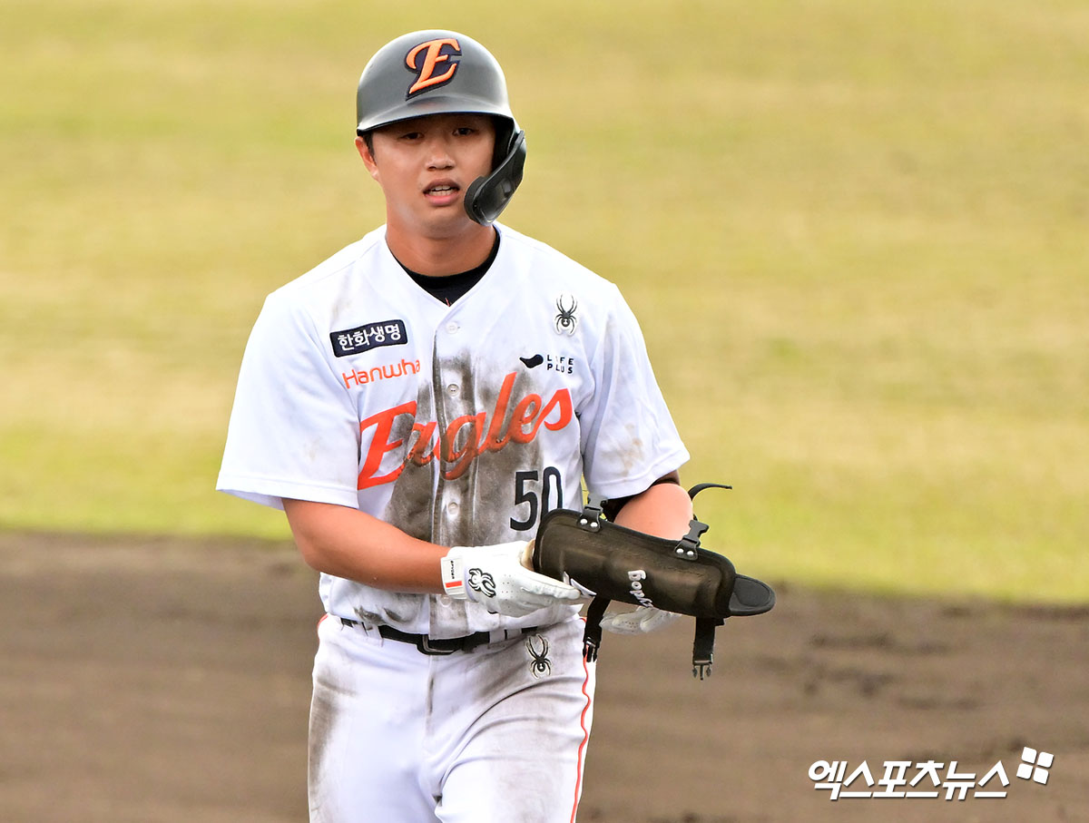 한화 이글스 외야수 이원석이 18일 부산 사직야구장에서 열리는 2025 신한 SOL Bank KBO리그 롯데 자이언츠와 팀 간 9차전에 1번타자 겸 중견수로 선발출전 한다. 사진 엑스포츠뉴스 DB