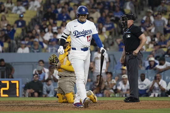 18일 다저스타디움에서 열린 샌디에이고 파드리스와 홈 경기에 1번 타자 및 지명타자로 선발 출전한 오타니 쇼헤이가 4타수 무안타 4삼진 1사구를 기록했다. 앞서 오타니가 한 경기에서 4삼진을 당한 건 LA 에인절스 시절이던 2022년 9월 7일 디트로이트 타이거스전이 마지막이다. 연합뉴스