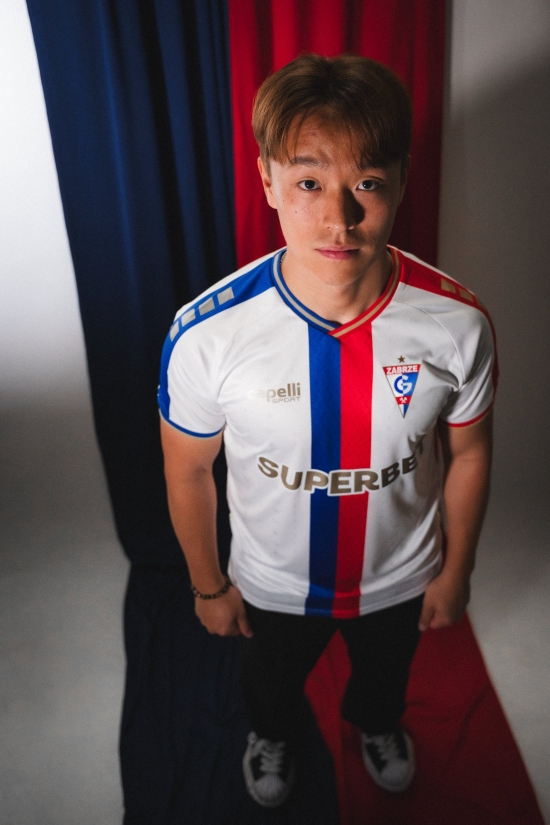 구르니크 자브제가 18일(한국시간) 공식 홈페이지를 통해 고영준 영입을 발표했다. 자브제