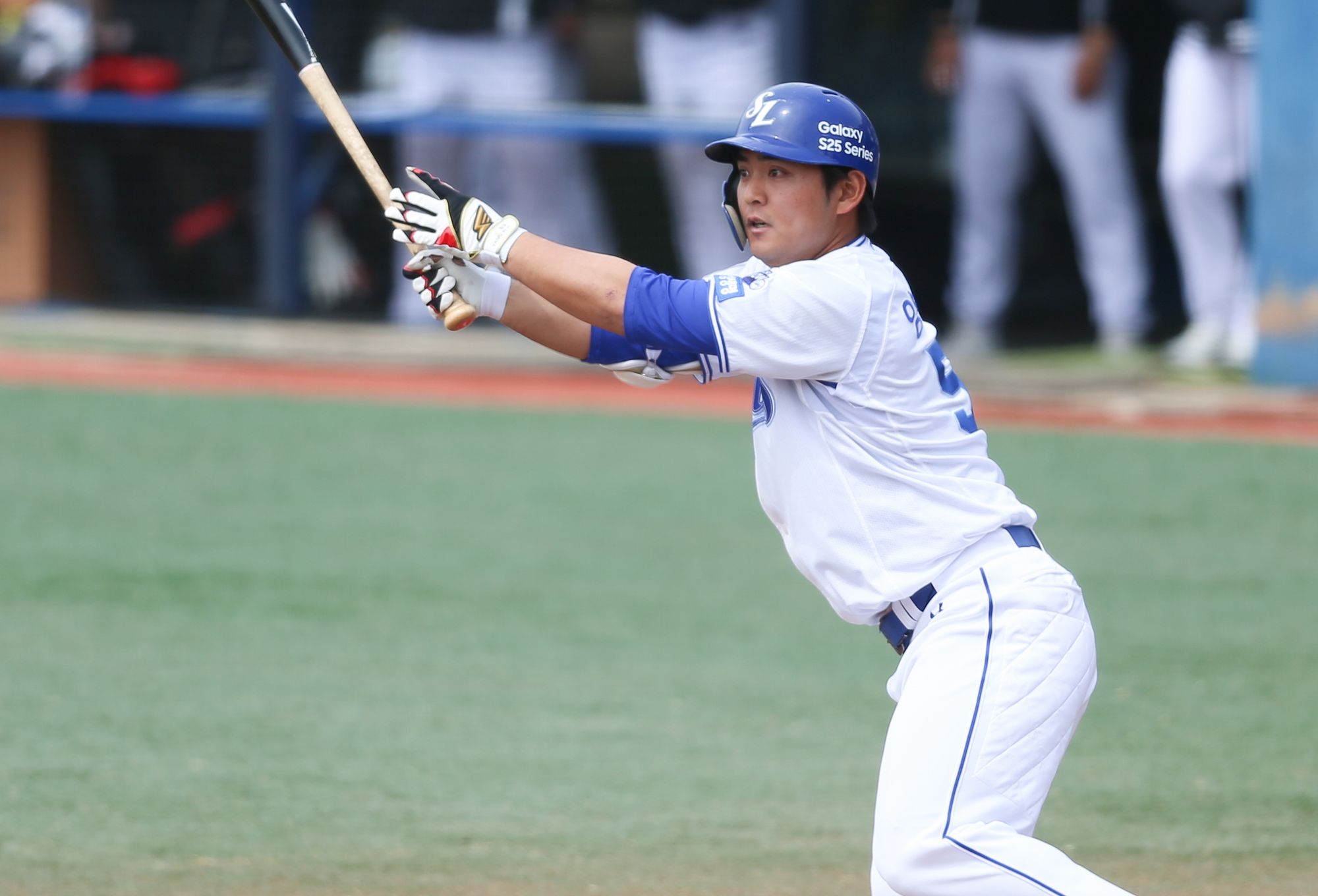 삼성 라이온즈 내야수 양우현이 올해 2군 퓨처스리그 경기에 출전해 타격하고 있다. 삼성 라이온즈