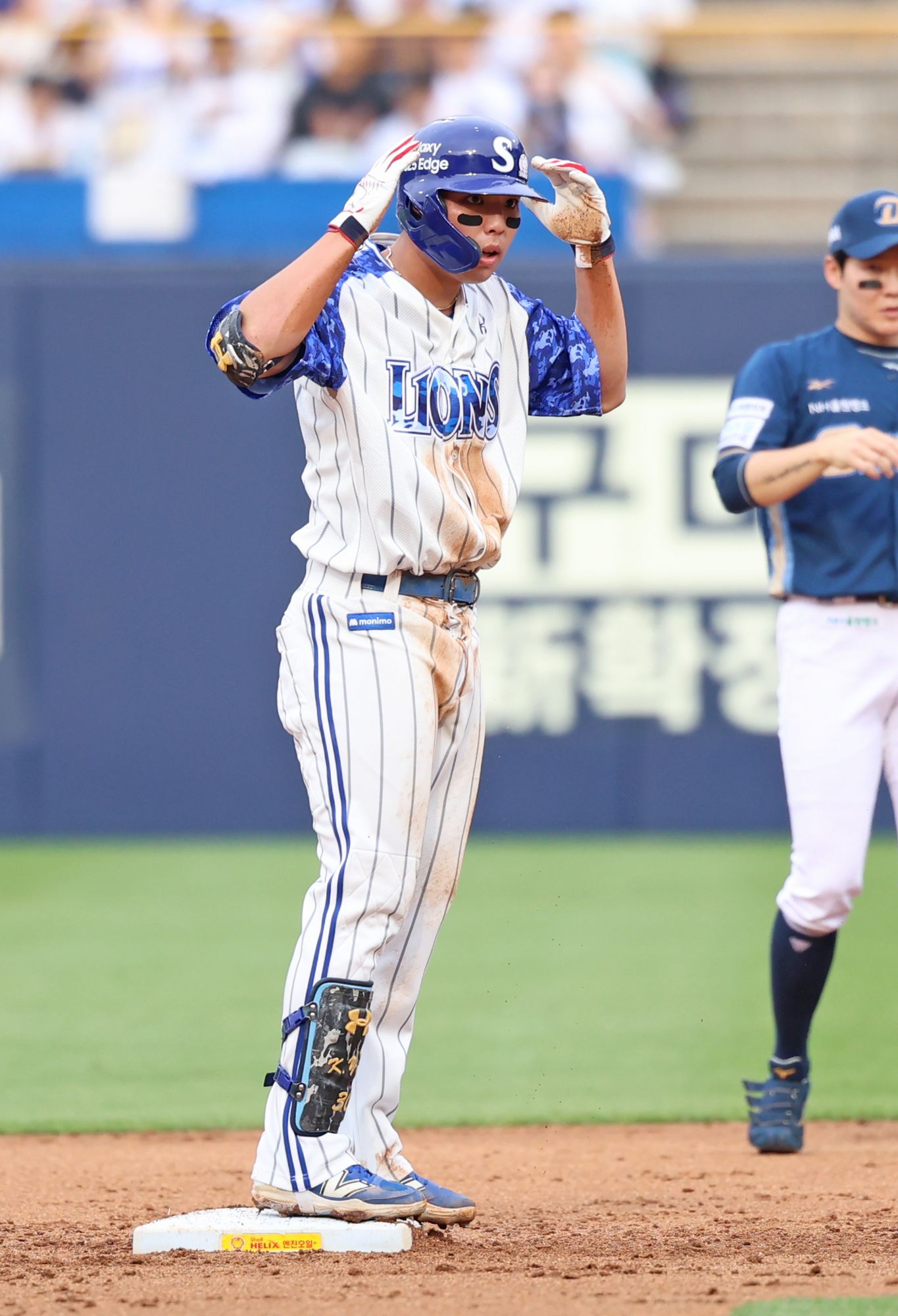 삼성 라이온즈 내야수 김영웅이 올해 정규시즌 경기에 출전해 세리머니하고 있다. 김영웅은 타격 부진으로 20일 엔트리에서 말소됐다. 삼성 라이온즈