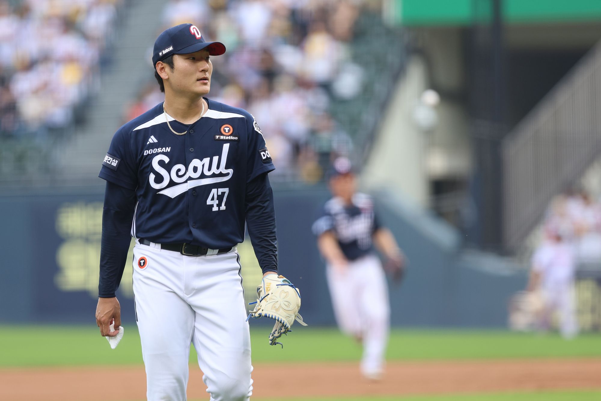 두산 베어스 토종 에이스 곽빈이 21일 서울 잠실야구장에서 열린 2025 신한 SOL Bank KBO리그 LG 트윈스와의 팀 간 7차전에 선발등판, 승리 투수가 됐다. 사진 두산 베어스