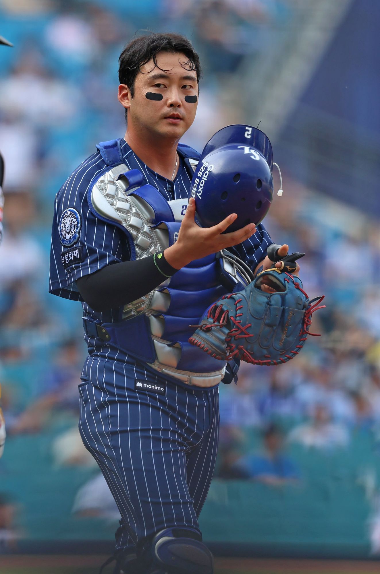 삼성 라이온즈 포수 김재성이 올해 경기에 출전해 수비를 준비하고 있다. 삼성 라이온즈