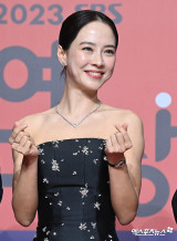 '속옷 CEO' 송지효, '하루 한 개 주문' 벗어났나 "많이 좋아져" [엑's 이슈]