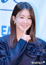 [엑's 이슈] 이시영, 이혼 후 '1700만 채널' 위기…비즈니스♥ 의혹에도 "더 열심히"