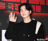 세브란스 교수도 '깜짝'…"슈가=단순 기부자 NO, 자폐아 눈높이 맞춰" [엑's 이슈] 