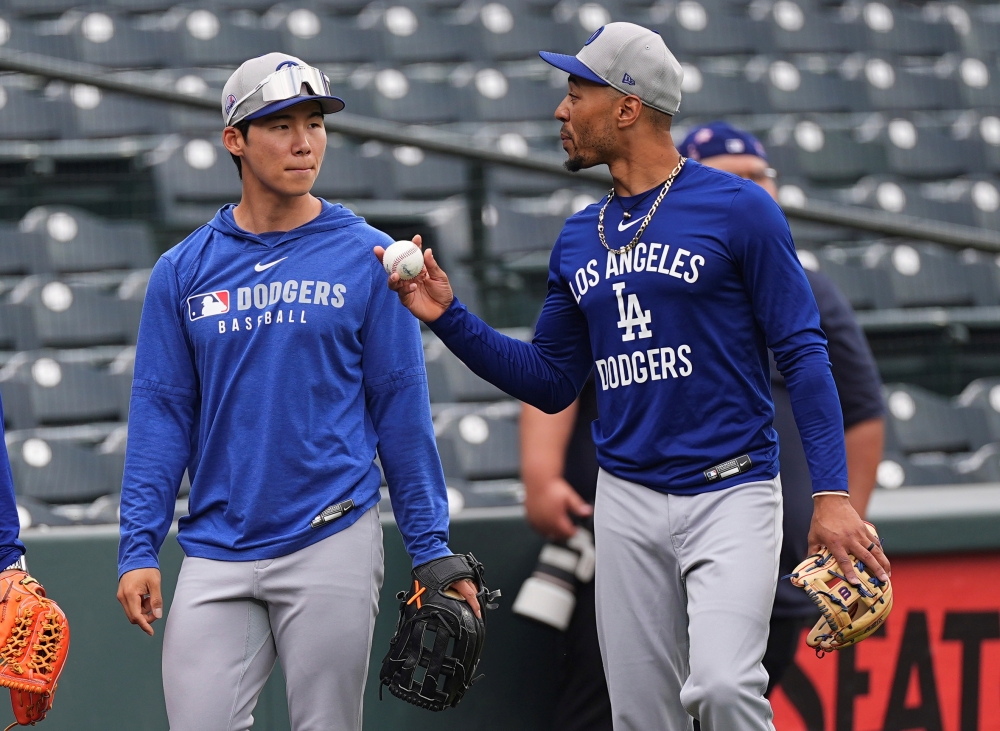 26일 미국 콜로라도주 덴버의 쿠어스필드에서 열린 2025 미국프로야구 메이저리그 LA 다저스와 콜로라도 로키스의 경기, 다저스가 8:1로 승리했다. 김혜성은 결장했다. AP 연합뉴스