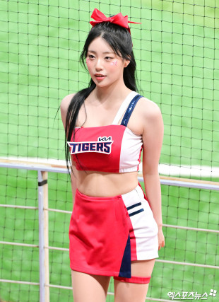 유세빈 치어리더 ‘잘록한 개미허리’[엑's HD포토]