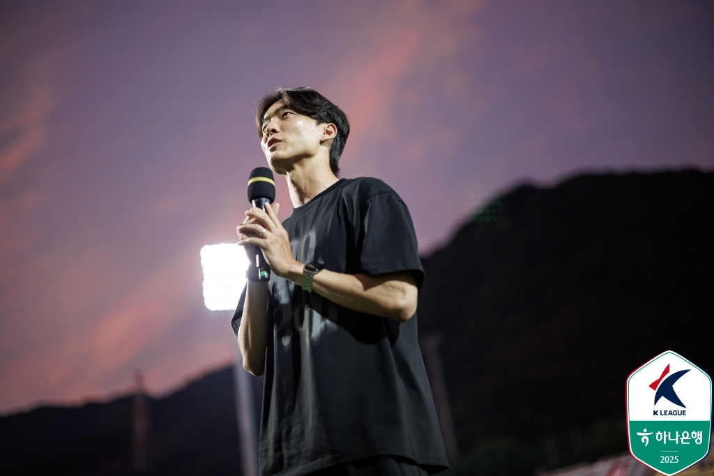 또 하나의 재능이 유럽에 진출했다. 경남FC 출신 미드필더 이강희가 오스트리아 축구를 대표하는 명문 구단 아우스트리아 빈에 합류했다. 이강희는 다음 시즌부터 아우스트리아 빈 유니폼을 입고 유럽 무대를 누빌 예정이다. 사진 한국프로축구연맹