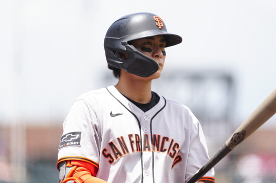 샌프란시스코 자이언츠 외야수 이정후가 29일 시카고 화이트삭스전에 7번 타자 중견수로 선발 출전해 3타수 무안타로 침묵했다. 이정후의 시즌 타율은 0.248에서 0.246까지 하락했다. 연합뉴스