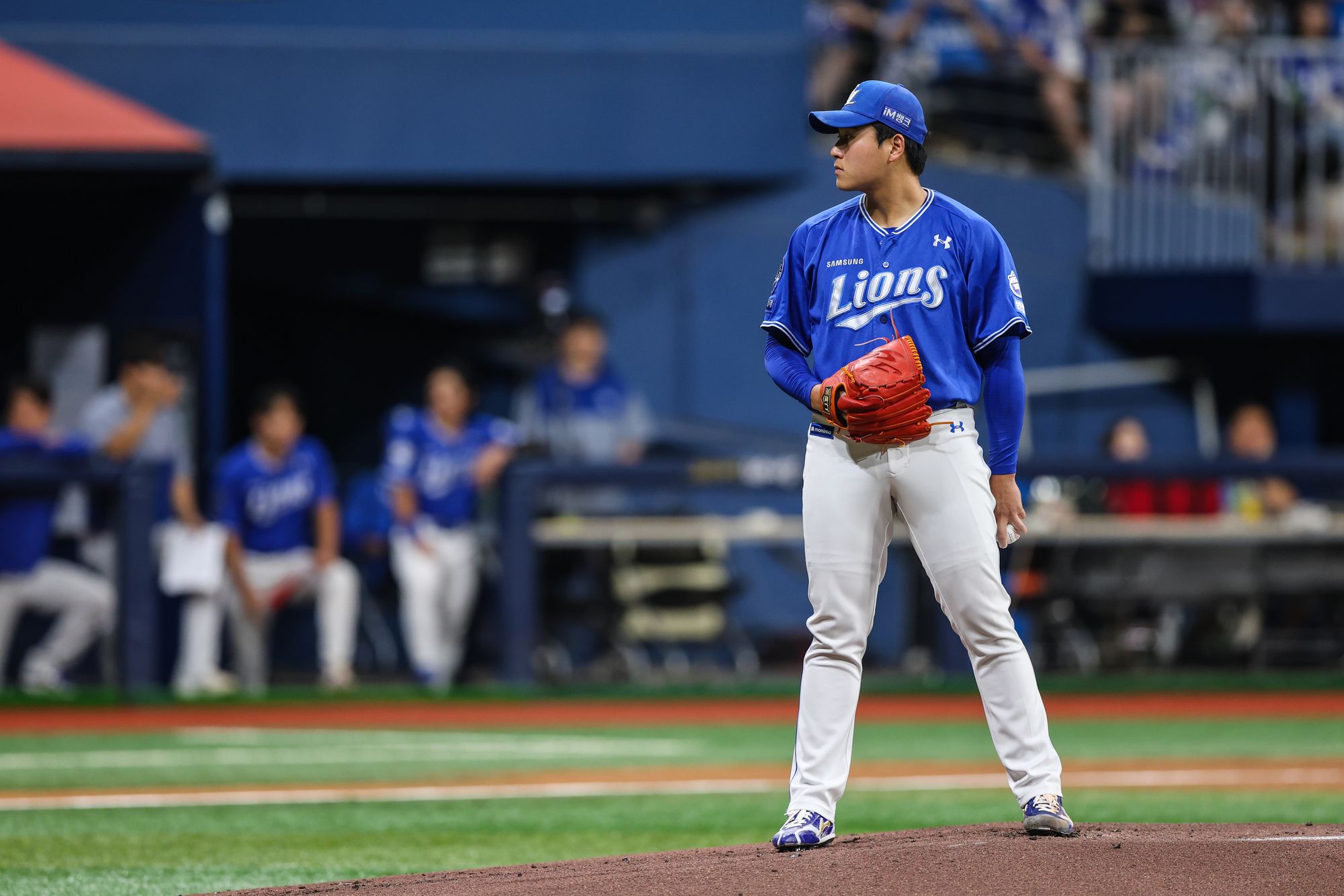 29일 오후 서울 구로구 고척스카이돔에서 열린 2025 신한 SOL Bank KBO리그 삼성 라이온즈와 키움 히어로즈의 경기, 삼성 선발 이승현이 1⅓이닝 3피안타 3사사구 1탈삼진 3실점을 기록하고 2회 강판당했다. 삼성 라이온즈