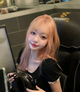 장원영 닮은꼴 치어리더, 아찔한 PC방룩…팬심 올킬 자태 
