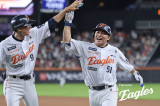 7월1일에도 '1위는' 한화 이글스입니다! '약속의 8회 6득점' NC에 8-4 대역전승…문현빈 결승 스퀴즈+채은성 쐐기 3점포 [대전:스코어]