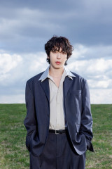 Jung Yong-hwa Celebrates 10 Years as a Solo Artist with New Album 'One Last Day'