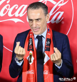 韓 축구와 끝내 정면 충돌…'벤버지' 벤투, 中 감독 최종 후보 됐다→"한국 이끌고 월드컵 16강, 지도력 빼어나"