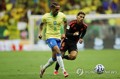 첼시가 지난 2일(한국시간) 공식 홈페이지를 통해 브라질 국가대표이자 브라이턴 앤 호브 알비온 공격수 주앙 페드루를 영입했다고 발표했다. 알려진 계약 기간은 8년으로 2033년까지다. 연합뉴스