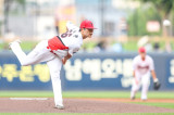 KIA 외인 원투펀치 휴식으로 기회 얻었는데…'볼넷 5개+장타 허용' 이도현, 1군 데뷔전 3이닝 4실점→패전