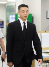 Supreme Court to Deliver Verdict on Actor Yoo Ah-in's Drug Use Charges Today