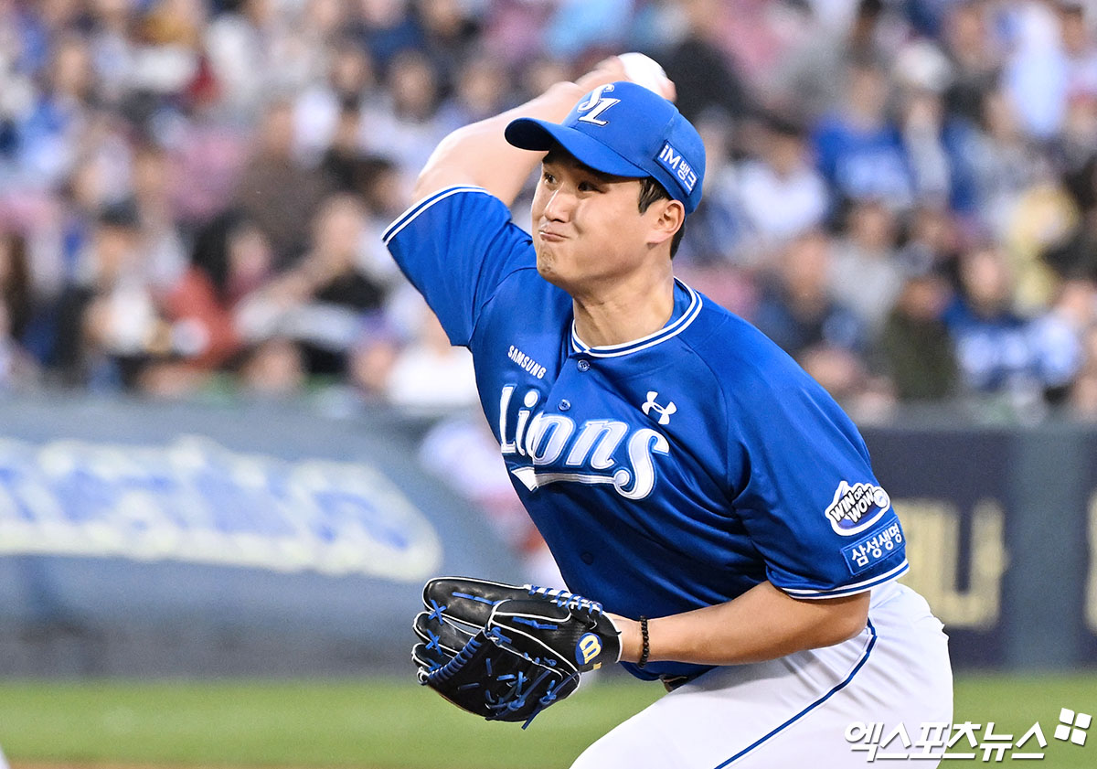 16일 오후 서울 송파구 잠실야구장에서 열린 '2025 신한 SOL Bank KBO리그' 삼성 라이온즈와 LG 트윈스의 경기, 1회말 삼성 선발투수 최원태가 공을 힘차게 던지고 있다. 엑스포츠뉴스 DB