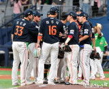 '한화 전반기 1위 확정' 김경문 감독 "와이스 10승 축하…타선도 집중력 있는 경기 했다" [고척 현장] 