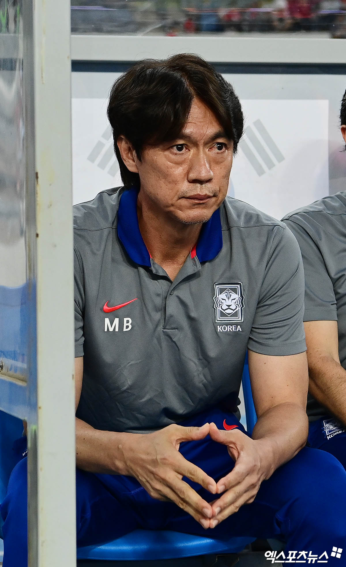 홍명보 대한민국 축구 국가대표팀 감독이 7일 용인 미르 스타디움에서 열린 2025 동아시아축구연맹(EAFF) E-1 챔피언십(동아시안컵) 중국과의 개막전을 지켜보고 있다. 한국은 이날 3-0 완승을 챙겼다. 용인, 박지영 기자
