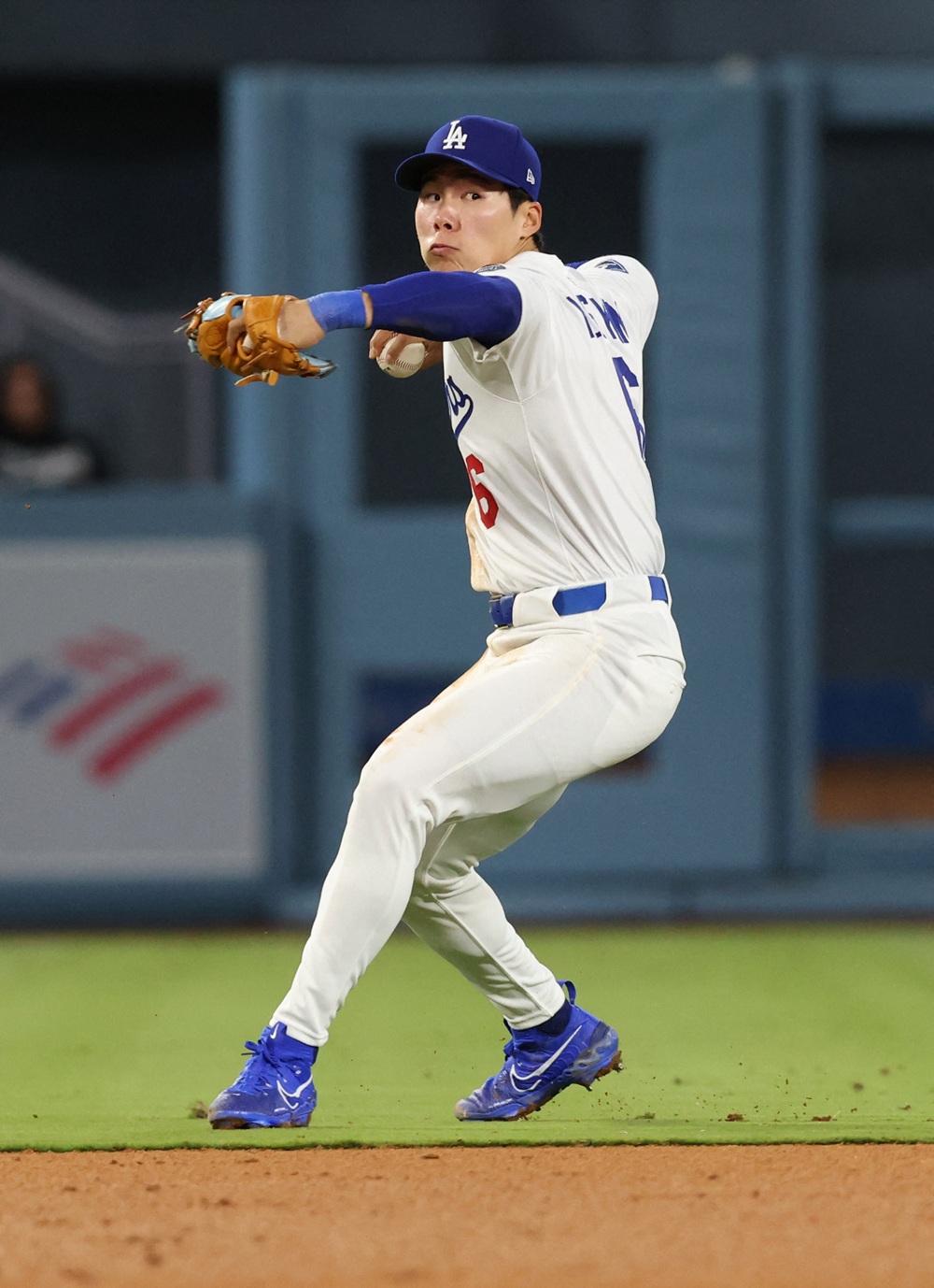 LA 다저스 김혜성이 올해 미국 메이저리그 정규시즌 경기에 출장해 수비하고 있다. REUTERS 연합뉴스