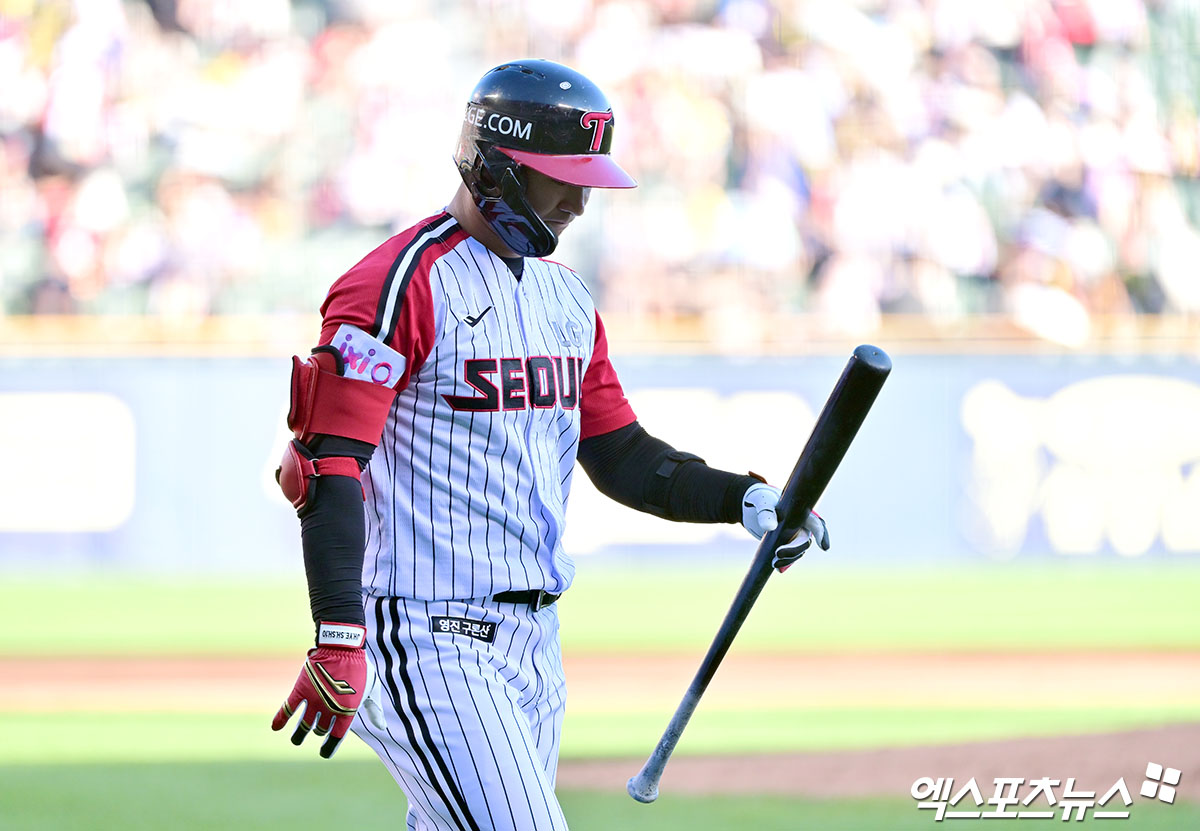 LG 트윈스 염경엽 감독이 후반기 반등을 위해 옆구리 부상에서 돌아올 오스틴 딘과 함께 오지환·문보경·박동원의 반등을 간절하게 소망했다. 엑스포츠뉴스 DB