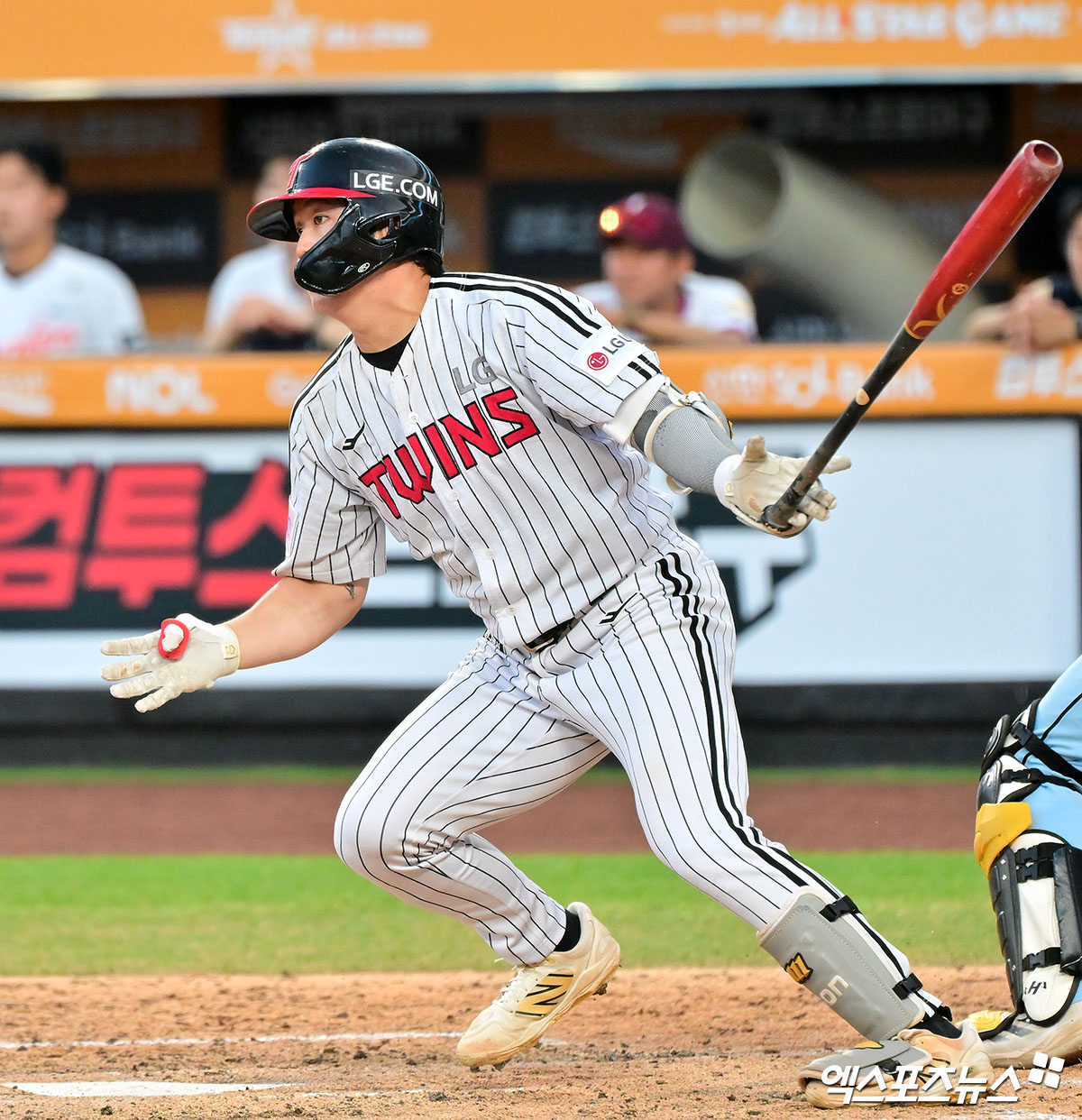 11일 오후 대전한화생명볼파크에서 열린 '2025 신한 SOL Bank KBO 퓨처스 올스타전' 남부리그와 북부리그의 경기, 4회말 1사 1루 북부 손용준이 중전안타를 날리고 있다. 대전, 김한준 기자