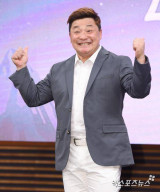 '12세 연하♥' 윤정수, 김숙 앞 결혼발표 이유→"충격적인 얘기 들어" (홈즈)