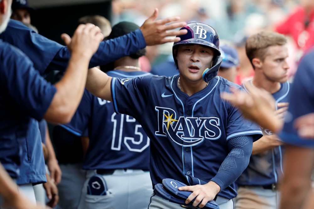 탬파베이 레이스 김하성이 12일(이하 한국시간) 미국 매사추세츠주 보스턴의 펜웨이파크에서 열린 2025 미국 메이저리그(MLB) 보스턴 레드삭스와의 원정경기 선발 라인업에 이름을 올리지 못했다. 그는 지난 11일 보스턴전 두 번째 타석에서 부상 복귀 후 첫 홈런포를 신고했다. 연합뉴스