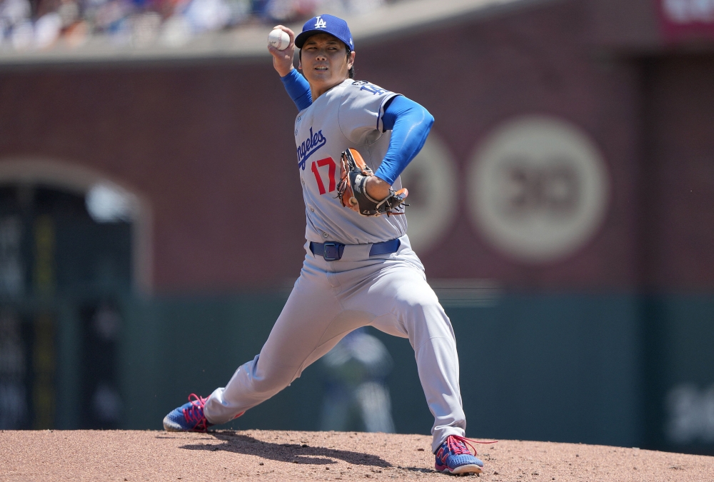 LA 다저스 오타니 쇼헤이가 13일(한국시간) 미국 캘리포니아주 샌프란시스코의 오라클파크에서 열린 2025 미국 메이저리그(MLB)에 선발 등판해 3이닝 1피안타 1볼넷 4탈삼진 무실점을 기록했다. 오타니의 시즌 평균자책점은 1.50에서 1.00으로 하락했다. AFP 연합뉴스