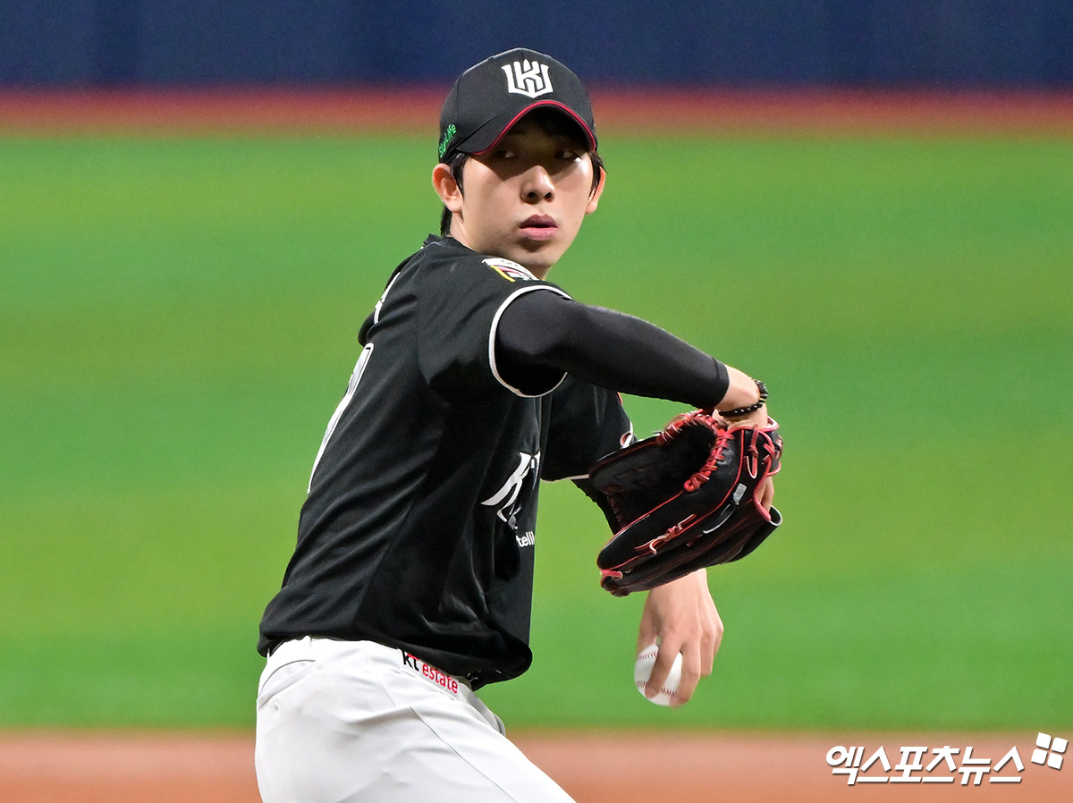 KT 위즈 선발투수 오원석이 올해 정규시즌 경기에 등판해 투구하고 있다. 엑스포츠뉴스 DB