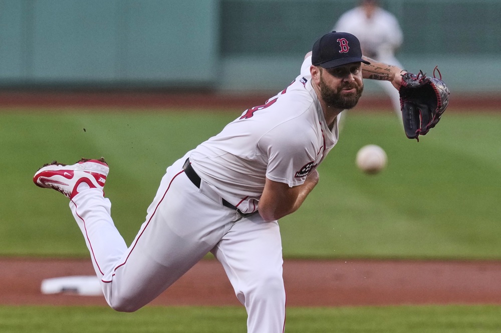 미국 메이저리그 보스턴 레드삭스의 투수 루카스 지올리토가 스포츠 베팅 이용자들의 무차별적 비판에 대한 우려의 목소리를 냈다. 사진 연합뉴스