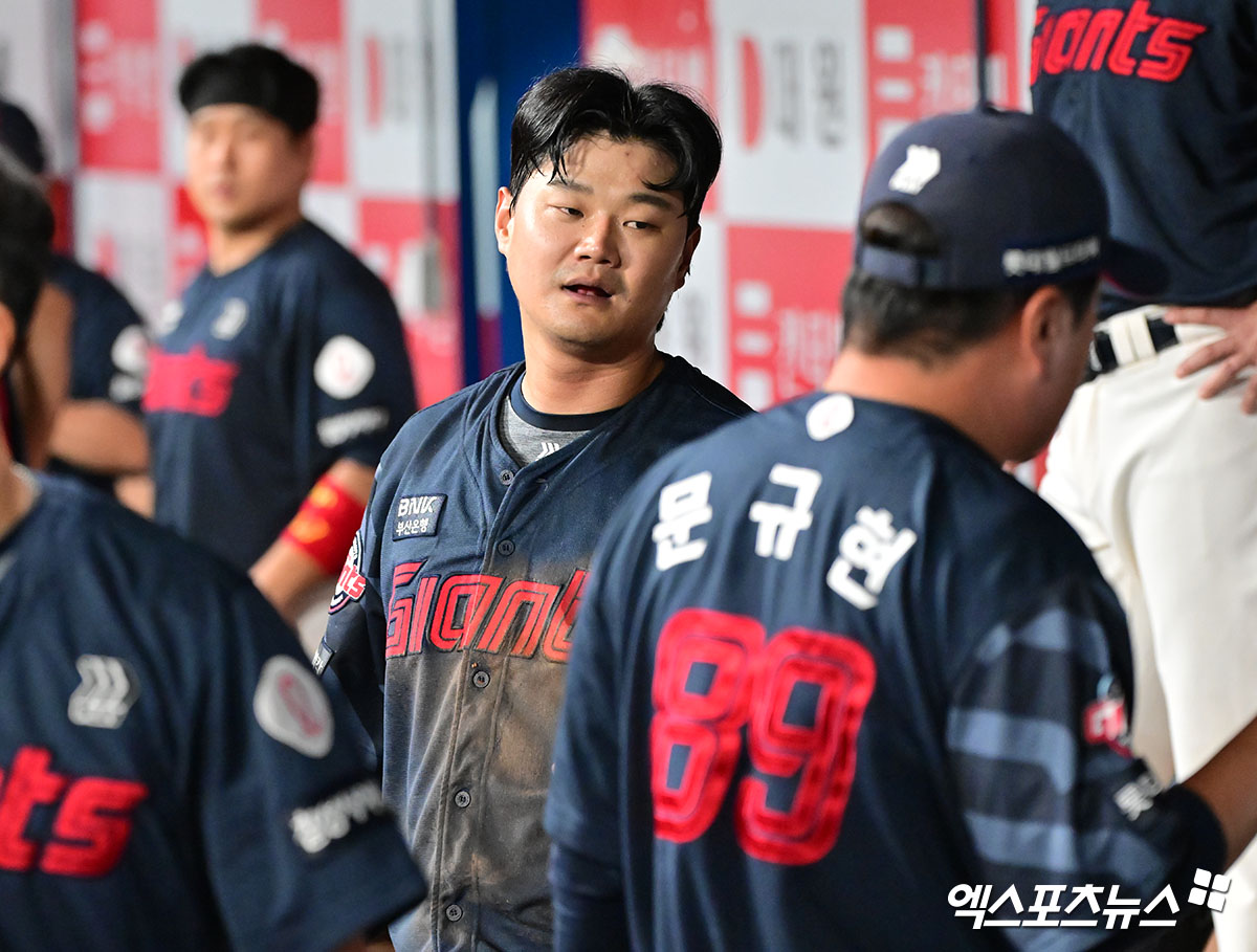 롯데 자이언츠 내야수 손호영이 지난 24일 고척 키움 히어로즈전에서 3안타를 기록, 1군 복귀전을 성공적으로 치렀다. 사진 엑스포츠뉴스 DB