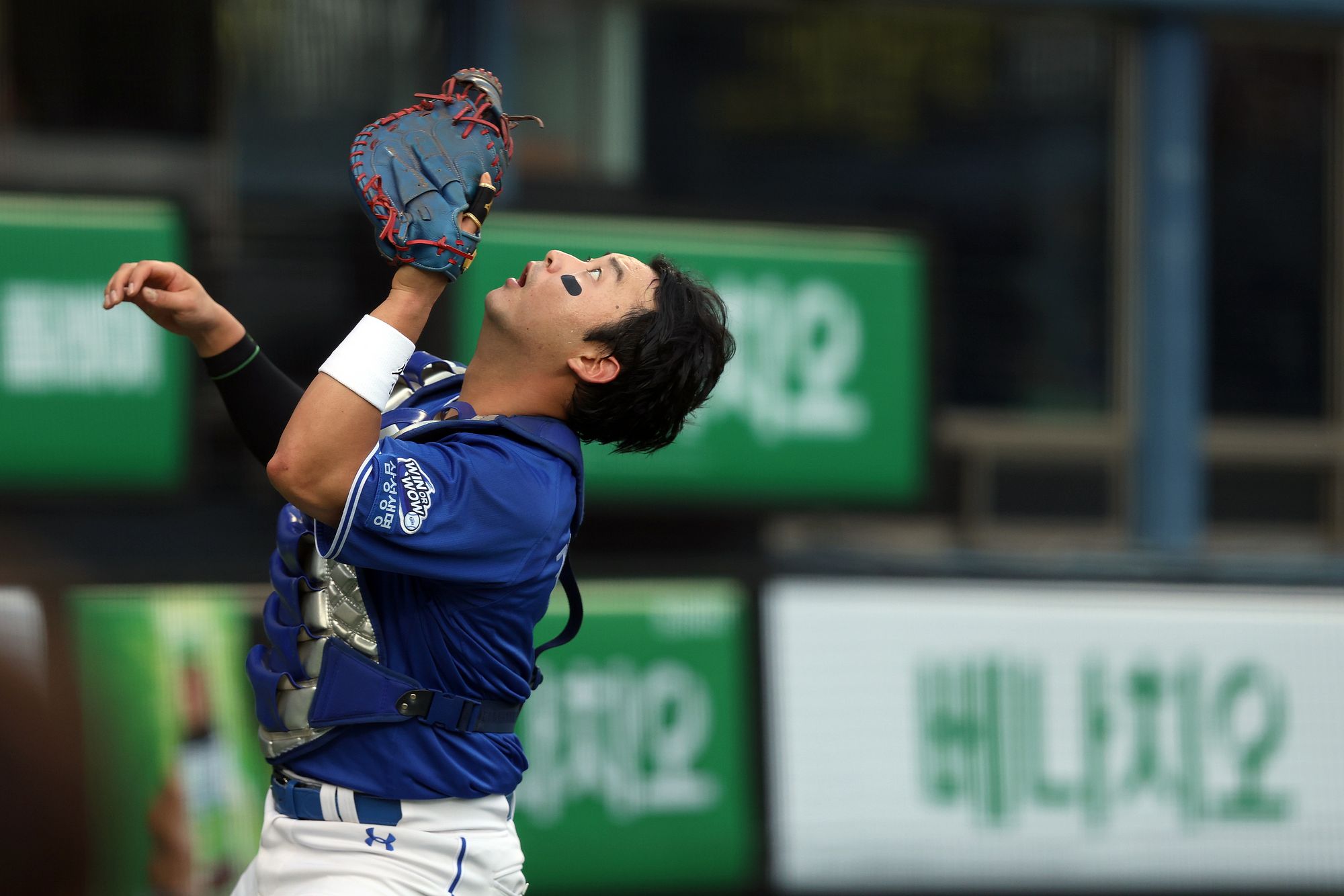 삼성 라이온즈 포수 김재성이 올해 정규시즌 경기에 출전해 수비에 임하고 있다. 삼성 라이온즈