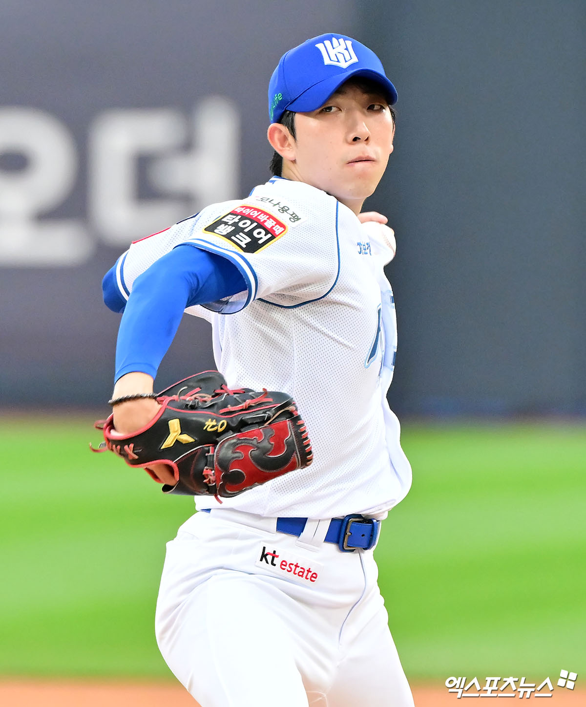 KT 위즈 선발투수 오원석이 올해 정규시즌 경기에 등판해 투구하고 있다. 엑스포츠뉴스 DB