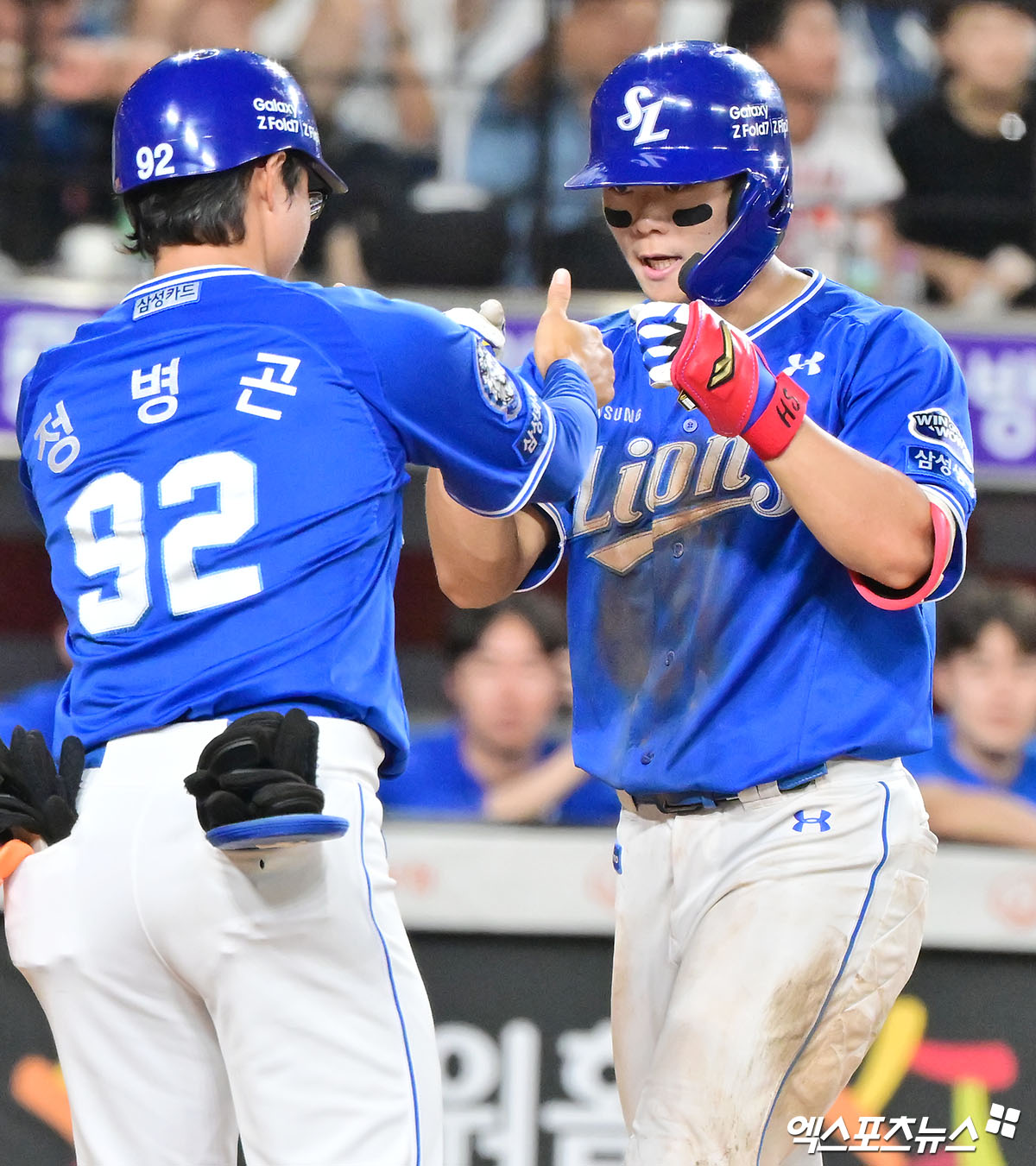 삼성 라이온즈 박승규가 지난 29일 대전 한화 이글스전에서 홈런을 친 뒤 세리머니하고 있다. 대전, 김한준 기자