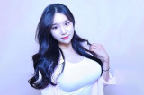 치어리더 김현영, 유니폼 꽉 잤다…풍만한 매력에 팬들 후끈